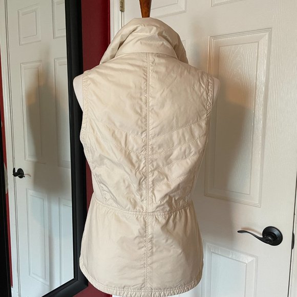 Columbia Ivory Vest Size S - Picture 2 of 9